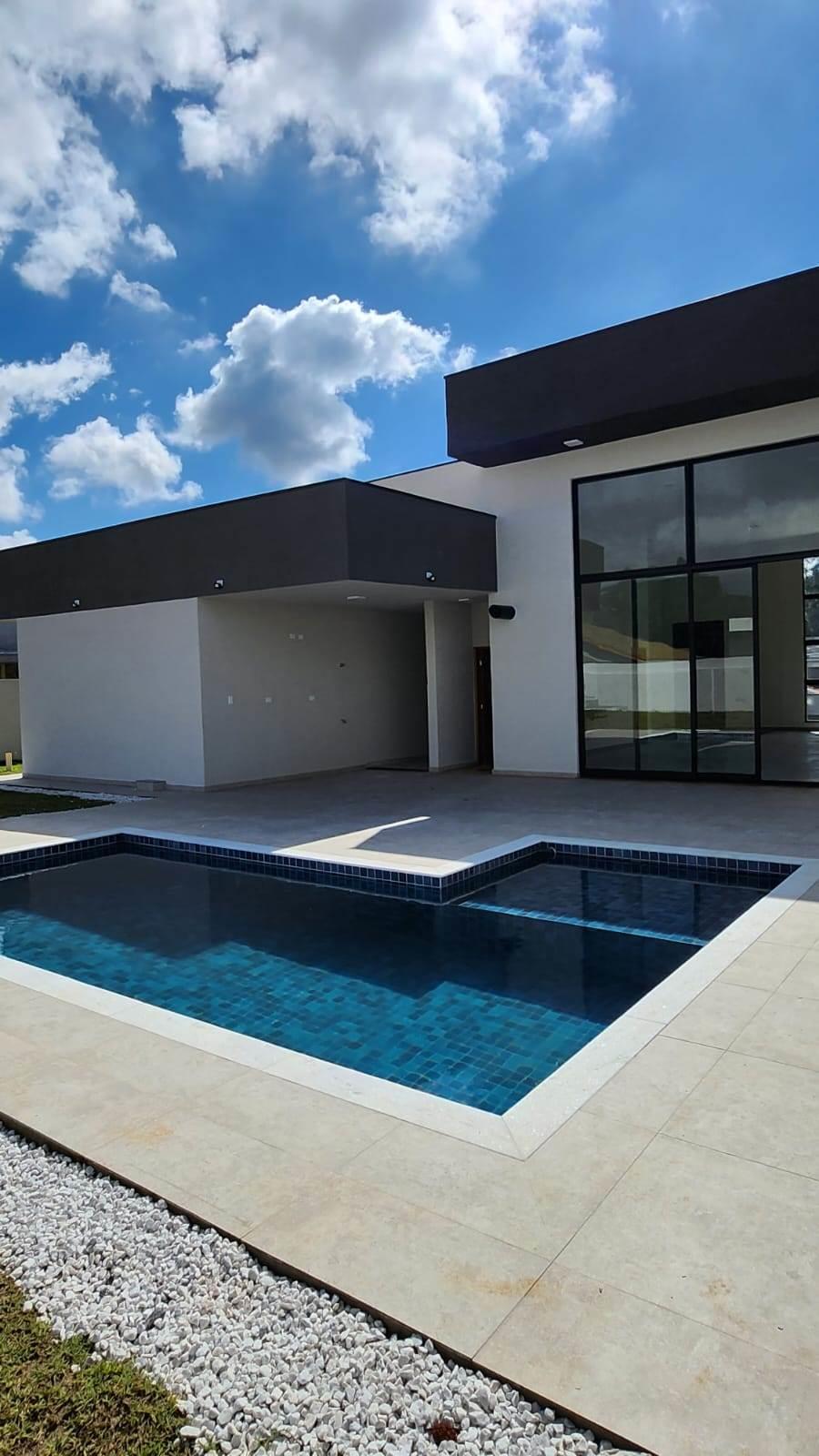 Casa com 3 Quartos à Venda, 240,00 m² - Foto 1